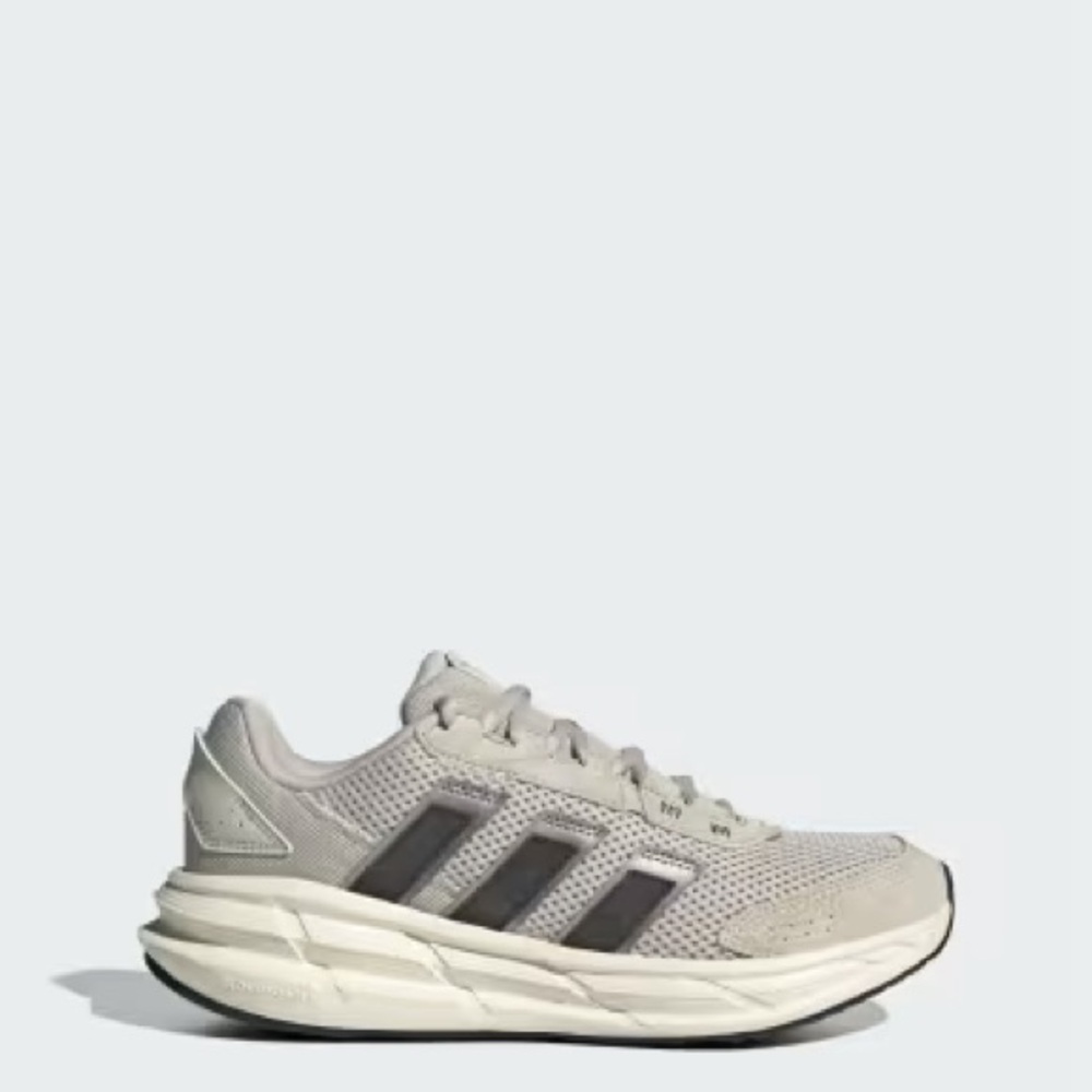adidas Astrastar Women's Lightweight Lace-Up Sports Shoes